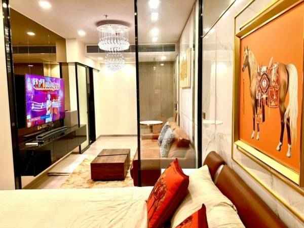 bedroom and living room and room interior of One9Five Asoke – Rama 9