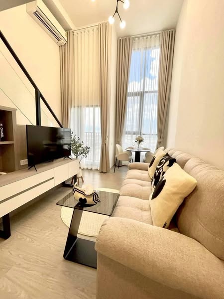 living room of Origin Plug&Play Ramkhamhaeng Triple Station