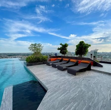 pool of Origin Plug&Play Ramkhamhaeng Triple Station
