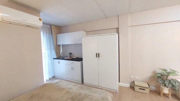 Ratchada Resort Condo