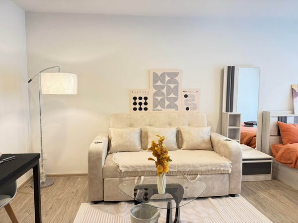 bedroom and living room of Regent Home Bangna (รีเจ้นท์โฮม บางนา)