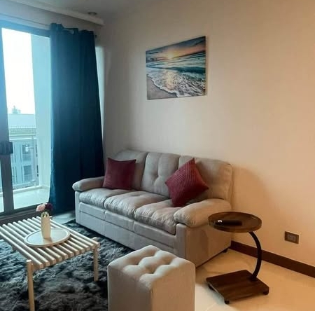 living room and bedroom of Supalai Oriental Sukhumvit 39