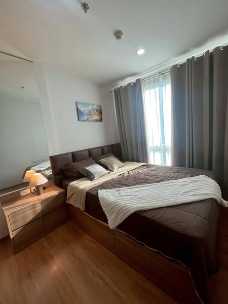bedroom of THE BASE Sukhumvit 77