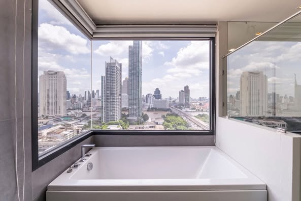 Urbano Absolute Sathon-Taksin