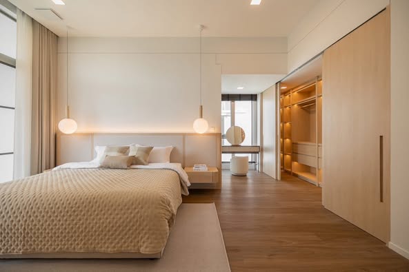 bedroom and room interior of VIVE Rama 9