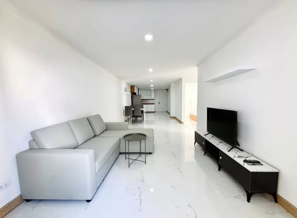 living room of Waterford Park Rama 4