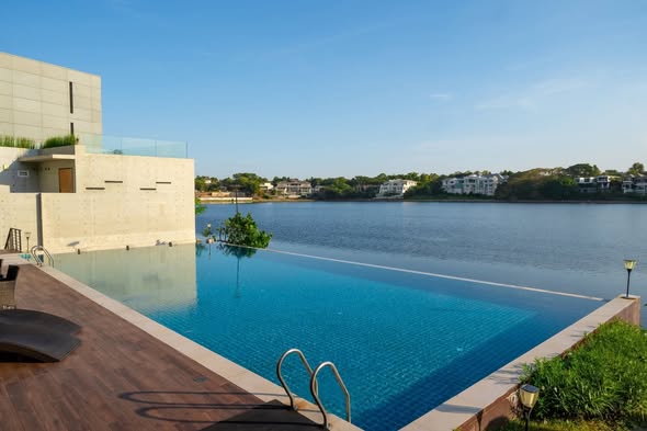 pool of Soi Mu Ban Prime Nature Villa