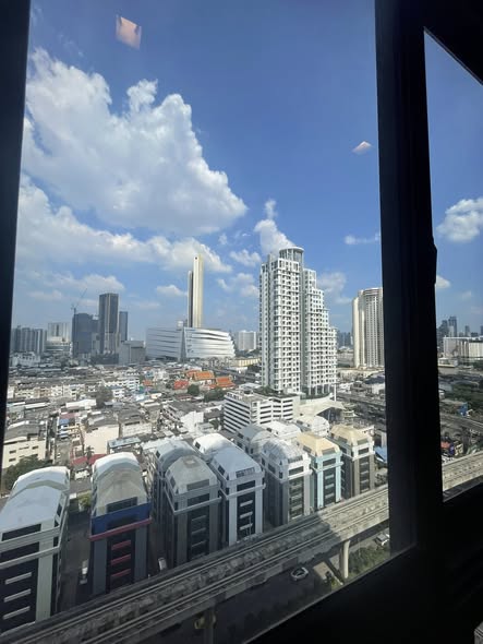 Urbano Absolute Sathon-Taksin