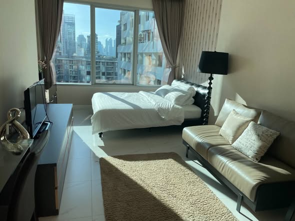 bedroom of 185 Rajadamri