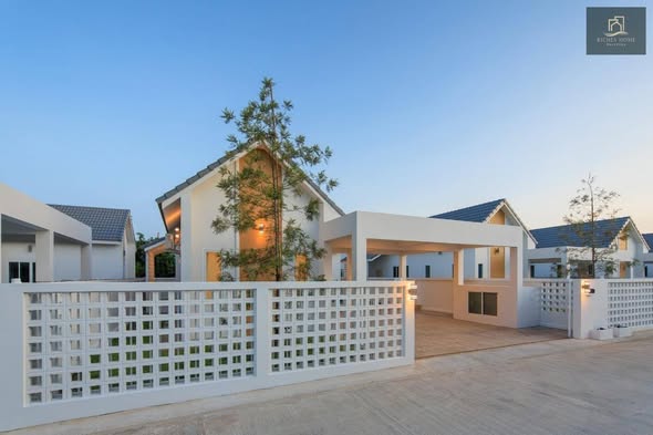 พูลวิลล่ากรุงเทพ Airy Ville Bangkok