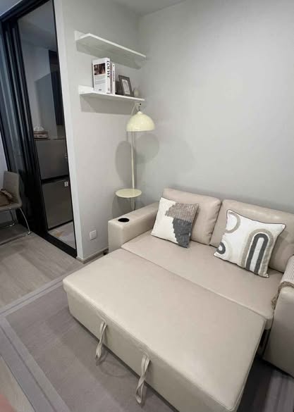 living room and bedroom of Aspire Onnut Station