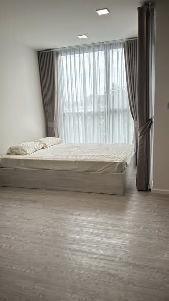 bedroom and room interior of Atmoz Tropicana Bangna