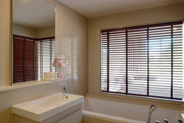 bathroom of Baan Thew Talay Aquamarine : บ้านทิวทะเล อความารีน