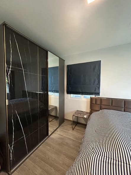 bedroom and room interior of Chaiyaphruek Ramindra Expressway-Chatuchot