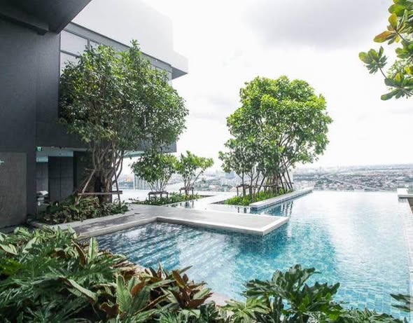 pool of Chapter One Flow Bangpo