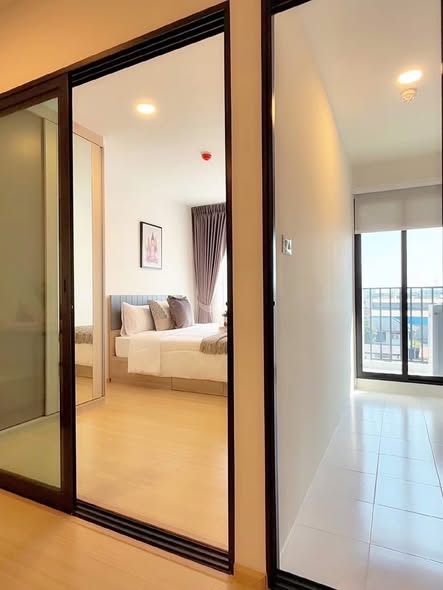 bedroom and room interior of Chewathai Hallmark Ladprao – Chokchai 4 Phase 2