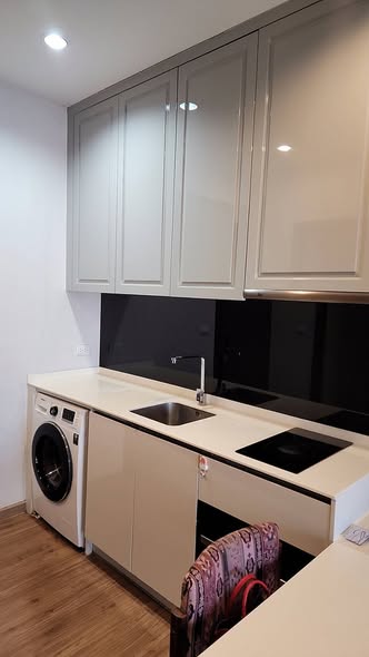 kitchen of Chewathai Residence Bang Pho