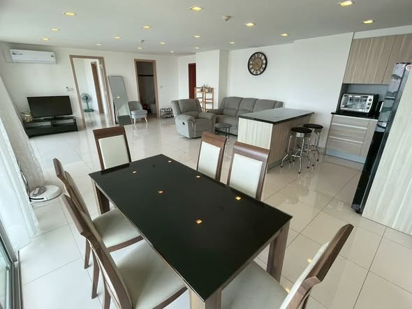 Club Royal Condominium