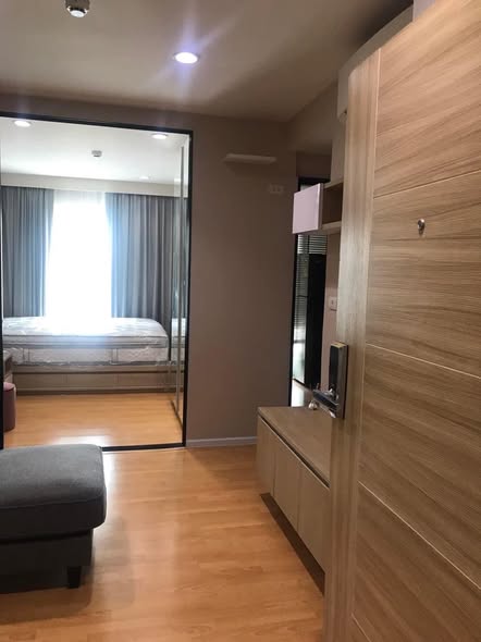 bedroom and room interior of D’Mura Ratchayothin