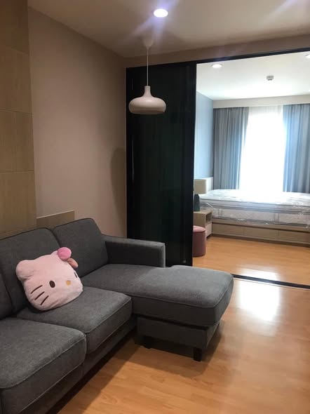 living room and bedroom of D’Mura Ratchayothin