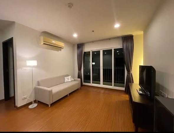 living room and bedroom of Diamond Sukhumvit