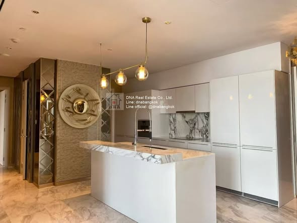 bathroom of Four Seasons Private Residences