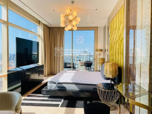 bedroom of Four Seasons Private Residences