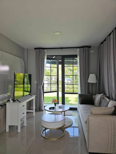 living room and bedroom of Grande Pleno Sukhumvit-Bangna