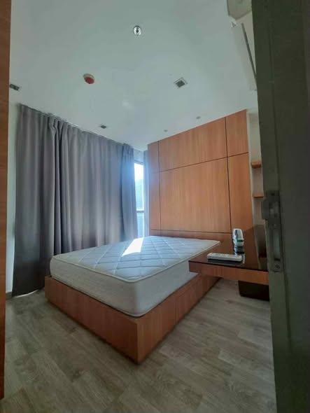 bedroom of Ideo Mobi Rama 9