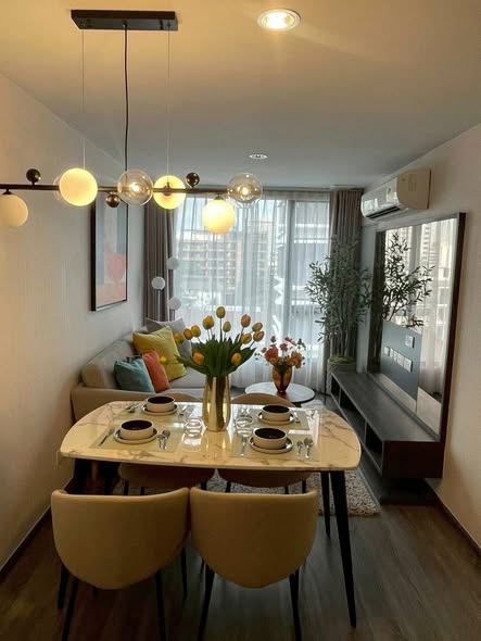 room interior of Ideo Mobi Sukhumvit 40