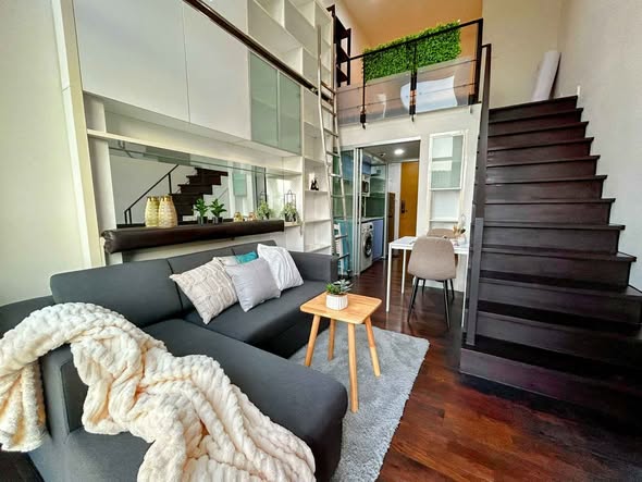 living room of Ideo Morph 38