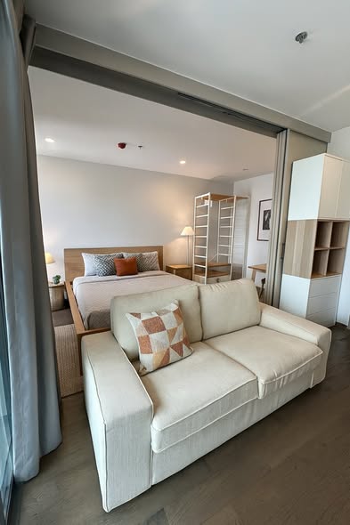 living room and bedroom of Ideo Q Ratchathewi