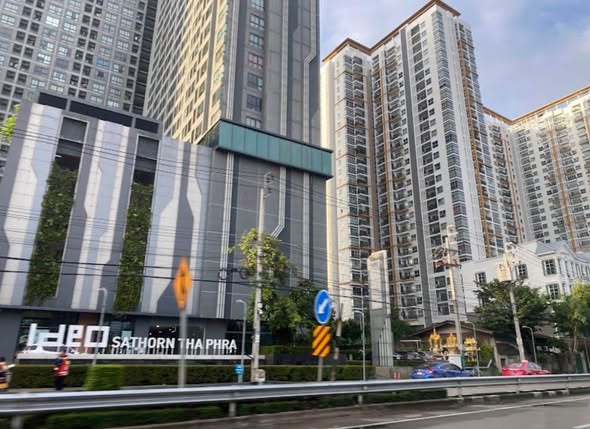 Ideo Sathon-Tha Phra