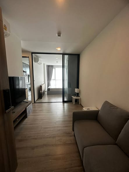 bedroom and living room and room interior of Knightsbridge Collage Sukhumvit 107