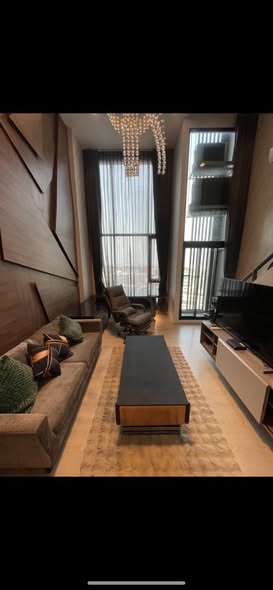 living room and bathroom of KnightsBridge Phaholyothin Interchange