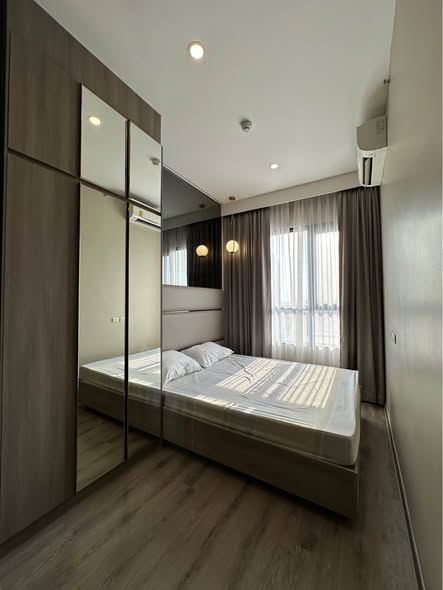 bedroom and room interior of KnightsBridge Prime Onnut