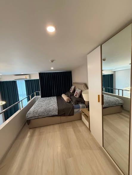 bedroom and room interior of KnightsBridge Prime Sathon