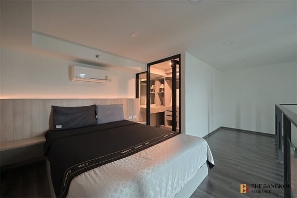 bedroom and room interior of KnightsBridge Space Rama9