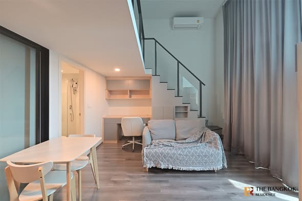 bedroom and room interior of KnightsBridge Space Rama9