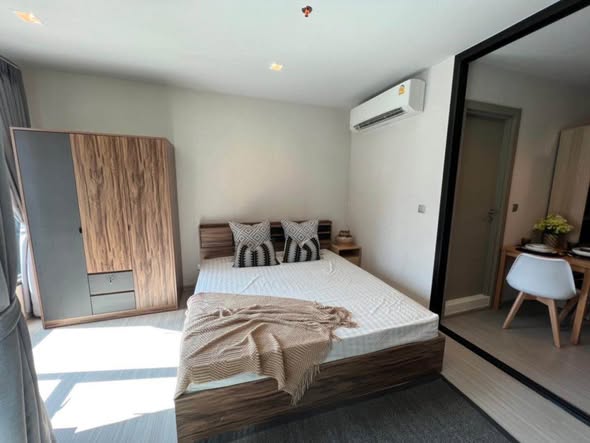 bedroom and room interior of Life Asoke – Rama 9