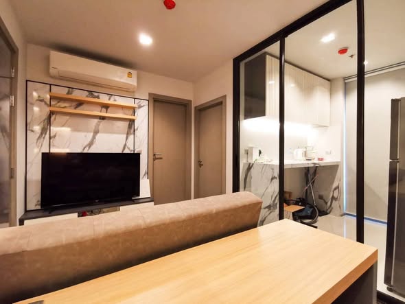 room interior of Life Asoke – Rama 9