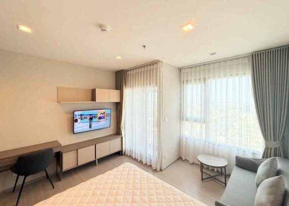 bedroom and living room of Life Sathorn Sierra ไลฟ์ สาทร เซียร์รา