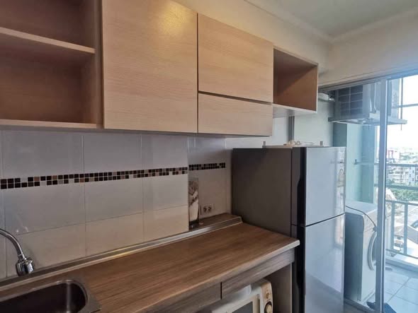 kitchen of Lumpini Place Rama 4 – Kluai Nam Thai