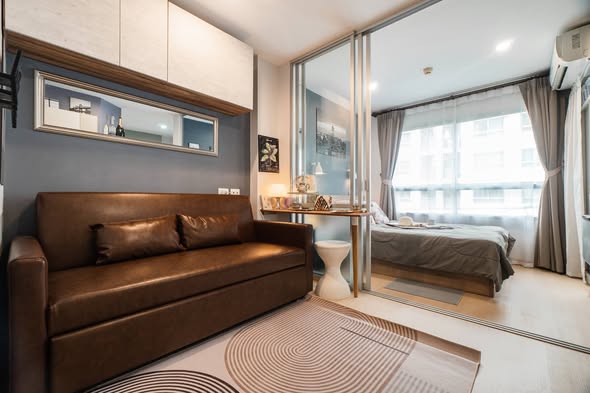 living room and bedroom of Lumpini Ville On Nut