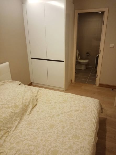 bedroom and room interior of Maestro 39 Sukhumvit 39