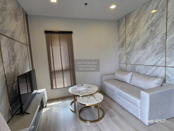 bedroom and living room of Metris Lat Phrao