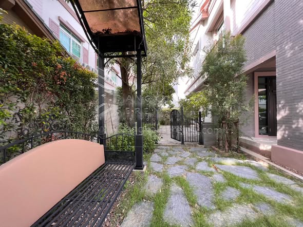 Nantawan Bangna Km. 7