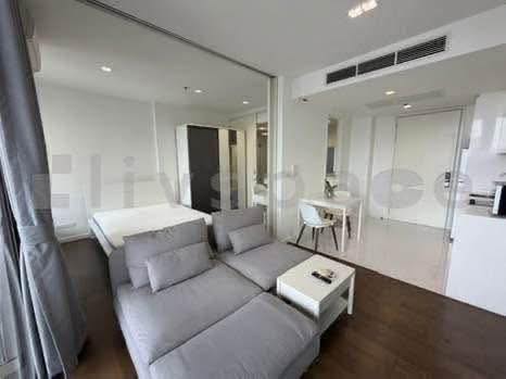 bedroom of Narathorn Place