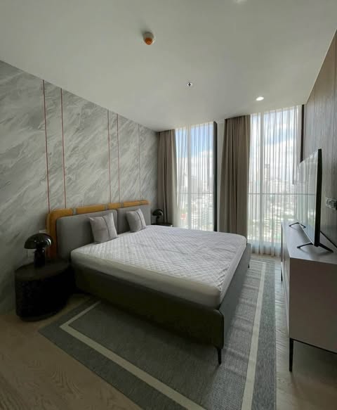 bedroom of Noble Ploenchit
