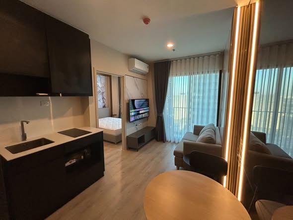 bedroom and living room of Nue District R9